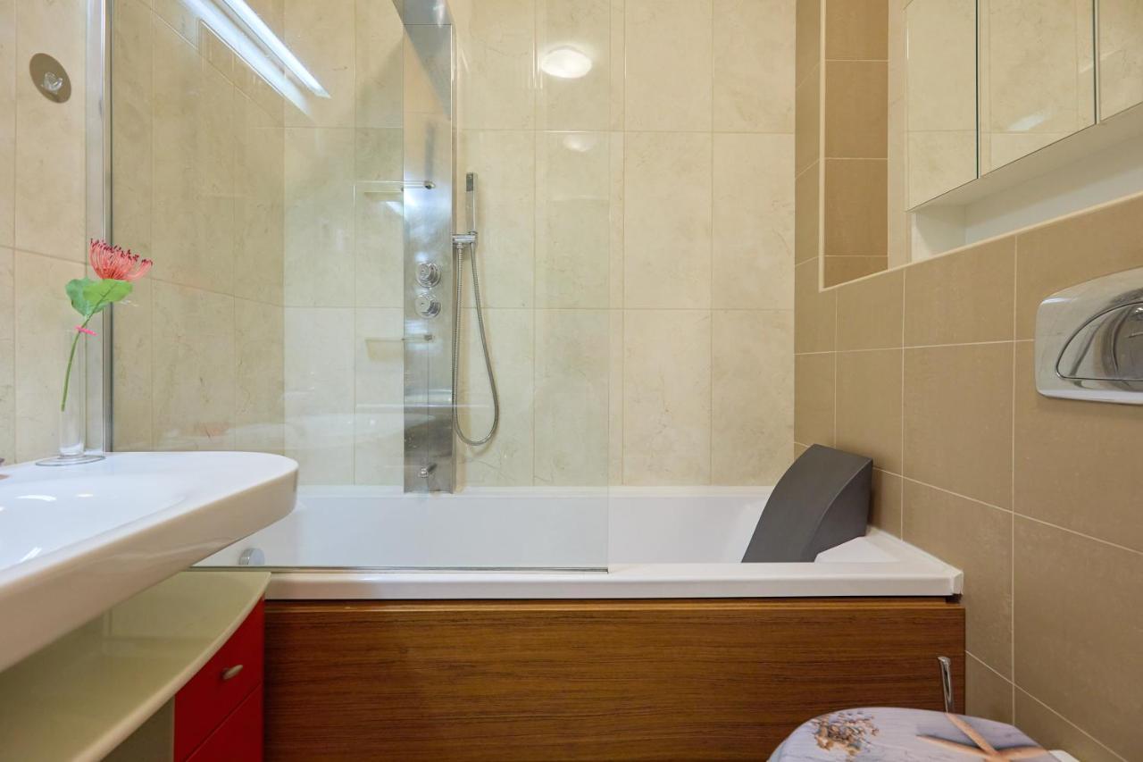 The Monroe - Stylish 2 Bd Apartment In Villa Orsan Dubrovnik Kültér fotó